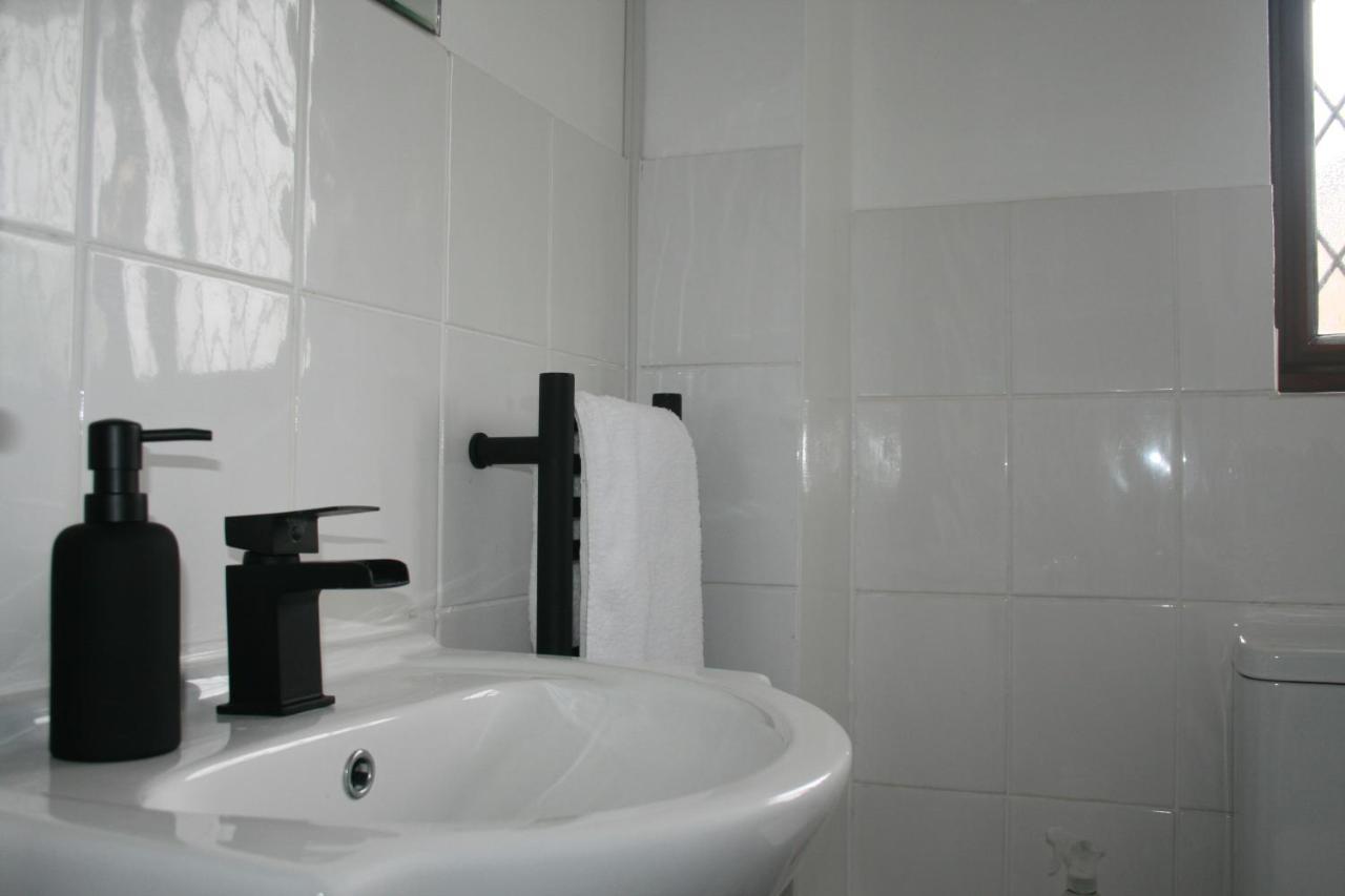 House On Cul De Sac Apartment Lakenheath Bagian luar foto