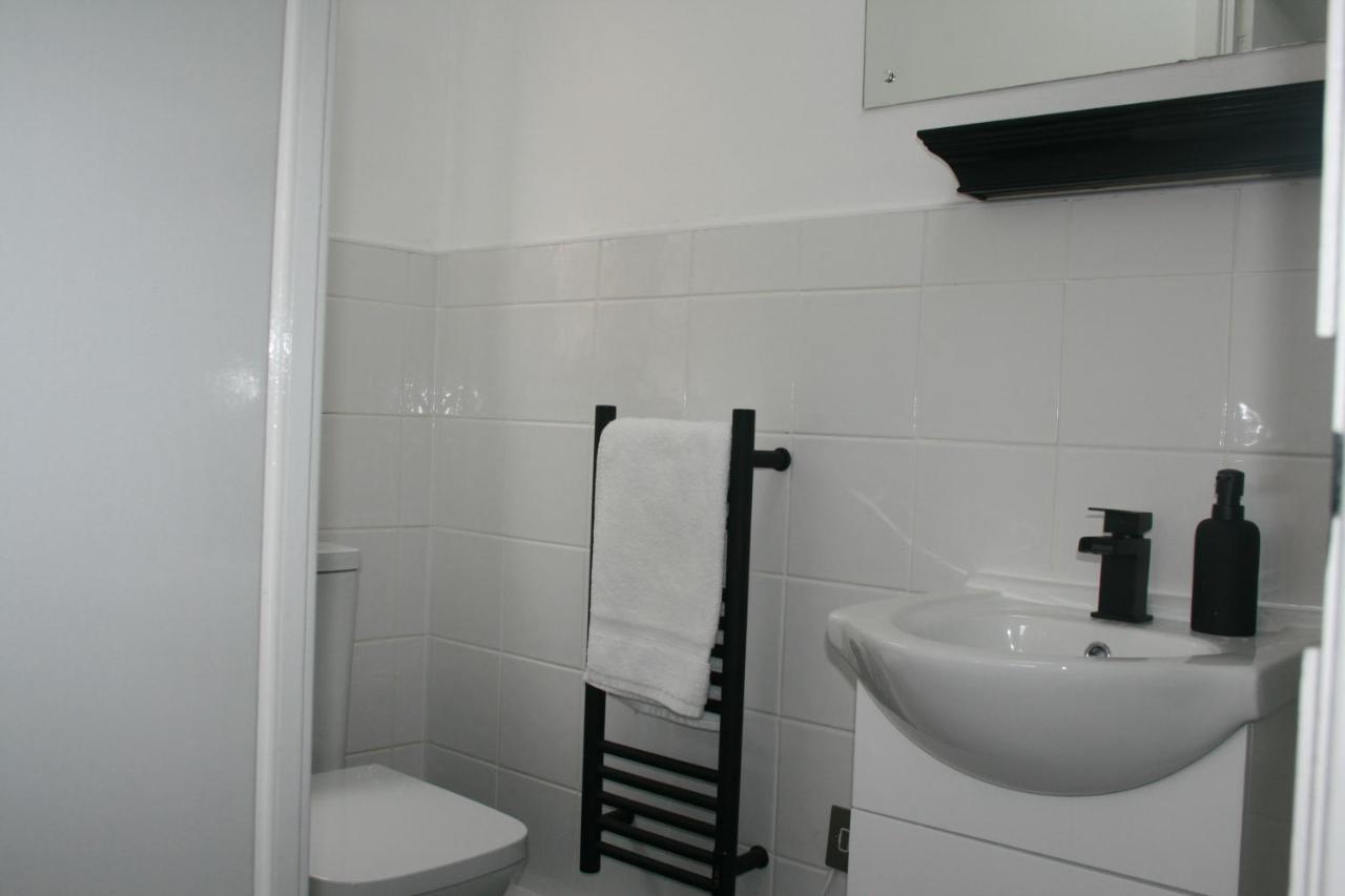 House On Cul De Sac Apartment Lakenheath Bagian luar foto